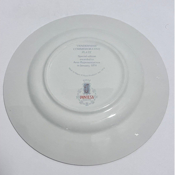 Vintage Tenderness Commemorative Plate Special Edition Avon Productions 1974 - Picture 2 of 16